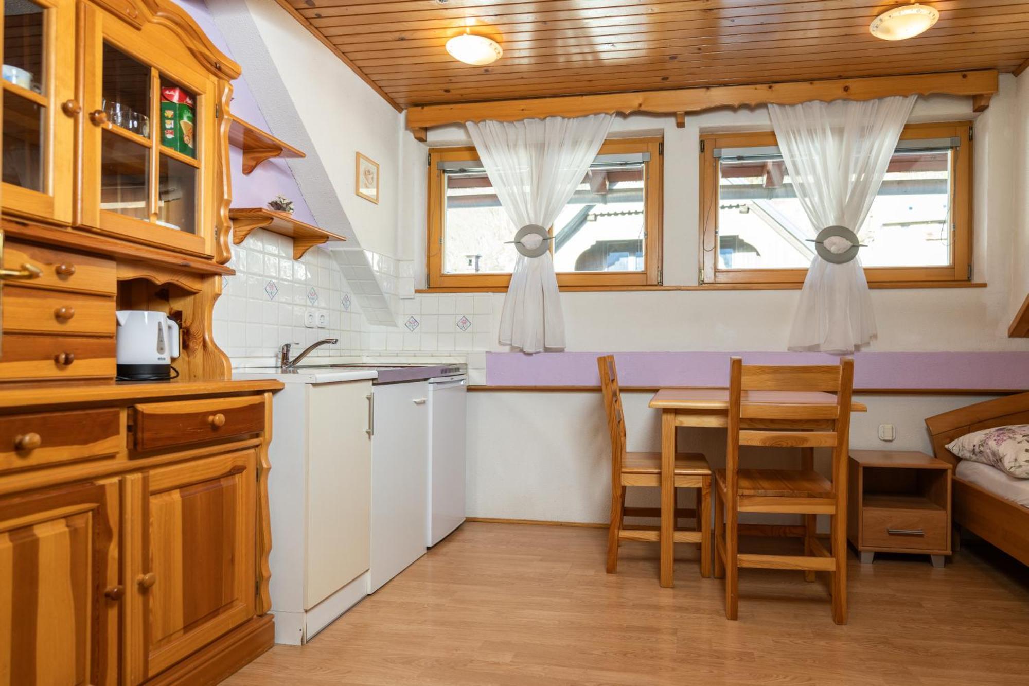 Apartments And Rooms Hodnik Slavko بوينج المظهر الخارجي الصورة